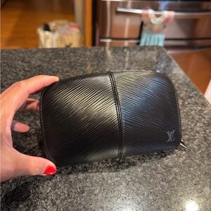 Louis Vuitton black epi Porte monnaie coin case/wallet
